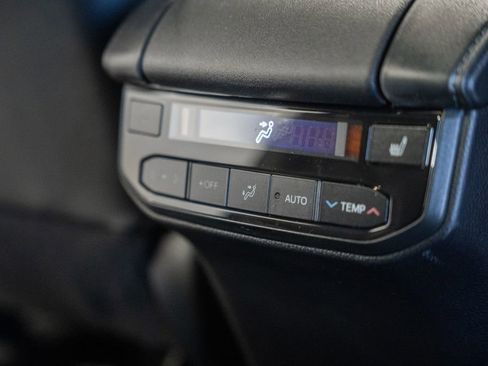 New 2026 Toyota Highlander Platinum image 36