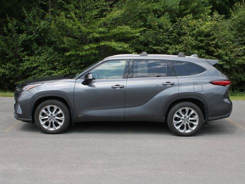 Used 2023 Toyota Highlander Limited AWD/4WD image 5