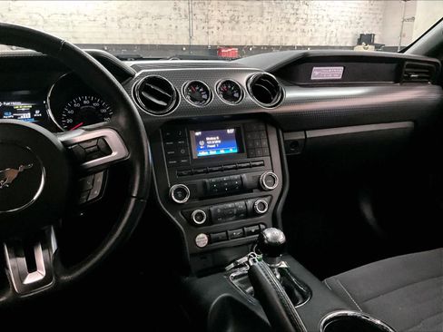 Used 2017 Ford Mustang GT w/ GT Performance Package RWD image 8