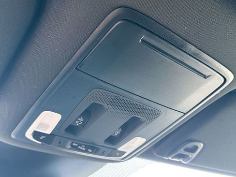 Certified 2025 Honda Pilot Black Edition image 27