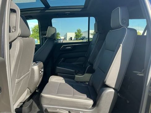 Used 2025 Chevrolet Suburban Premier w/ Sun And Tow Package AWD/4WD image 36