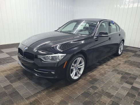 Used 2018 BMW 330i xDrive Sedan w/ Convenience Package AWD/4WD image 7