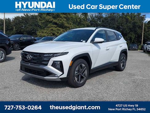 New 2026 Hyundai Tucson SEL image 2