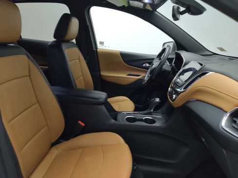 Used 2020 Chevrolet Equinox Premier image 21