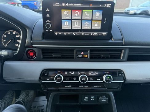 Used 2025 Honda Pilot Touring image 39