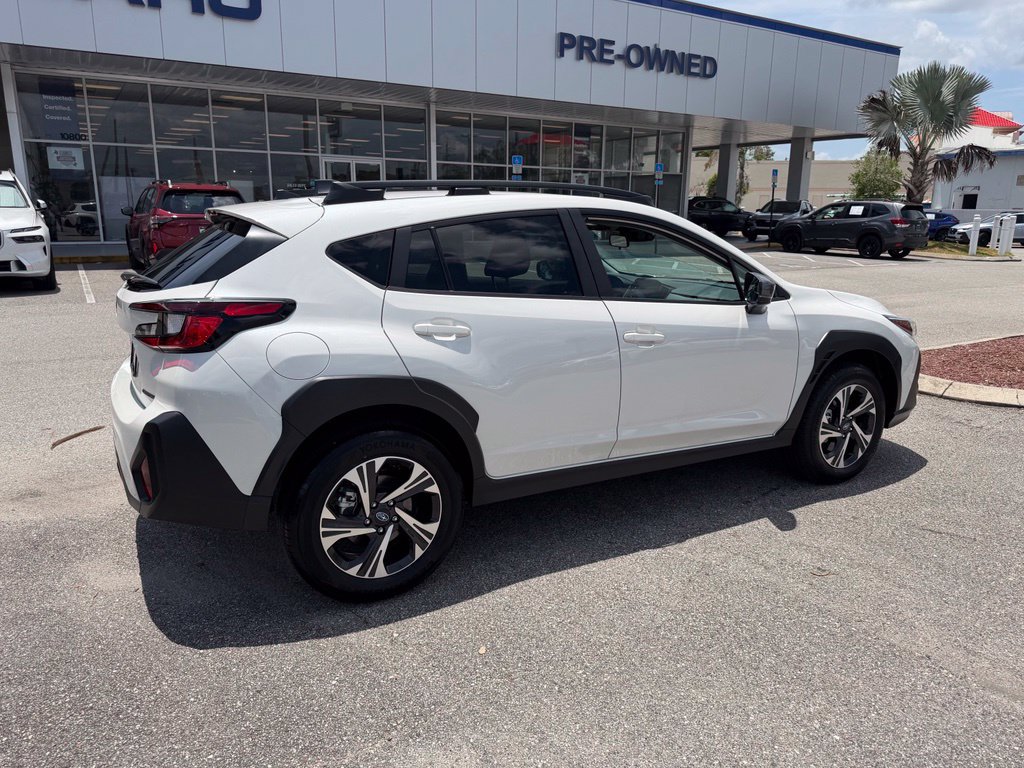 Used 2026 Subaru Crosstrek 2.5i Premium AWD/4WD image 3