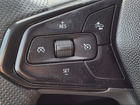 Used 2024 Chevrolet Trax LT image 25