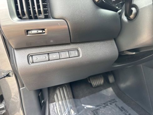 Used 2023 Nissan Pathfinder Rock Creek AWD/4WD image 31
