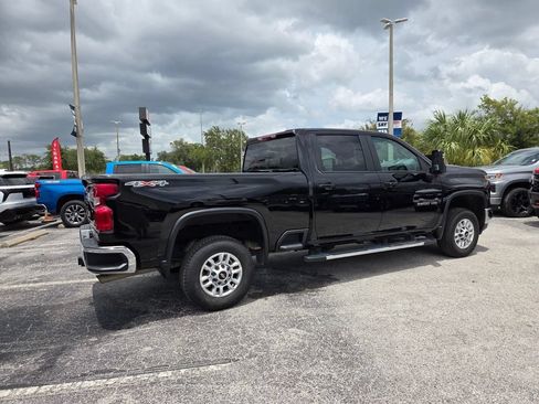 Used 2025 Chevrolet Silverado 2500 LT w/ Convenience Package AWD/4WD image 15