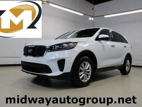 Used 2020 Kia Sorento LX image 1