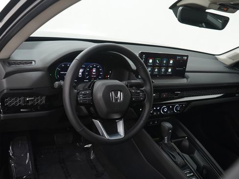 Used 2023 Honda Accord Touring image 21