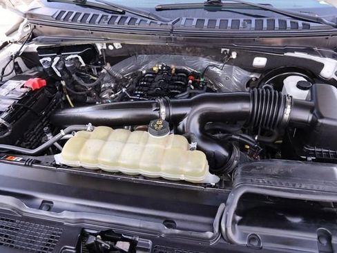 Used 2021 Ford Expedition Limited AWD/4WD image 32