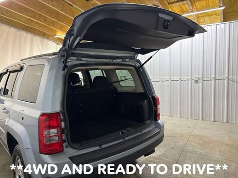 Used 2014 Jeep Patriot Sport w/ Power Value Group AWD/4WD image 10