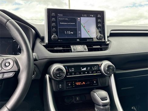 Used 2020 Toyota RAV4 Limited image 24