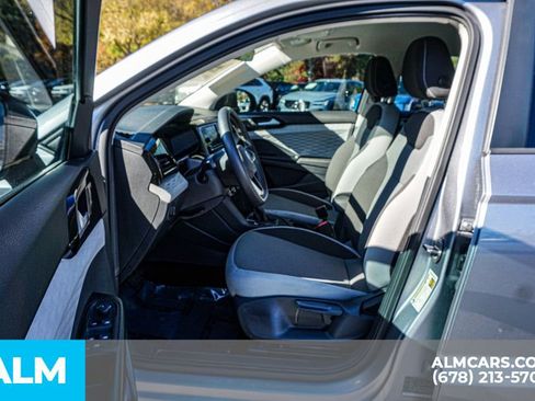 Used 2024 Volkswagen Taos S image 19