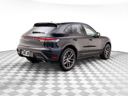 New 2026 Porsche Macan image 8
