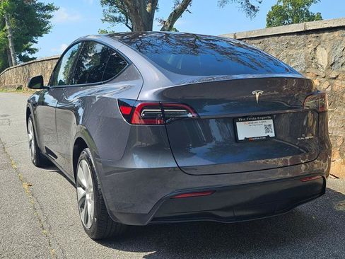Used 2023 Tesla Model Y Long Range AWD/4WD image 13