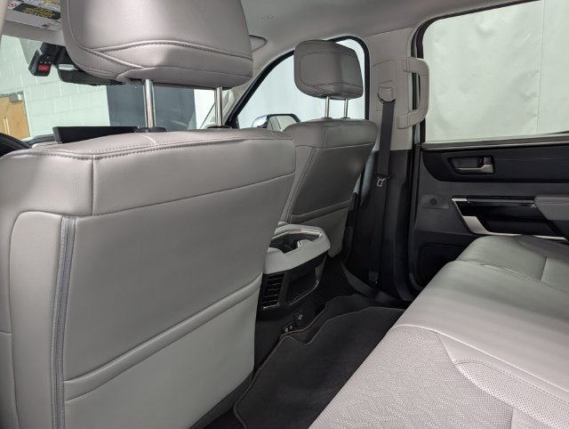 Used 2024 Toyota Tundra Limited AWD/4WD image 15