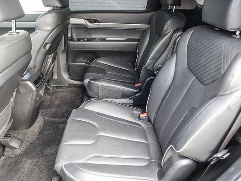 Used 2024 Hyundai Palisade SEL FWD image 17