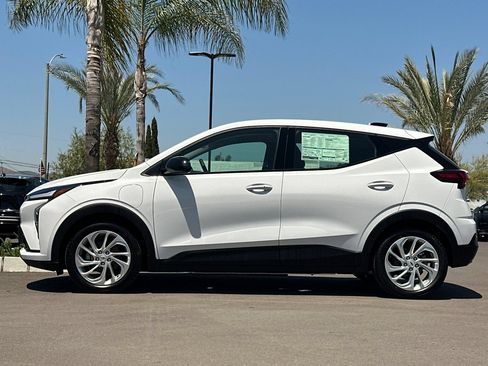New 2027 Chevrolet Bolt LT w/ Comfort Package FWD image 7