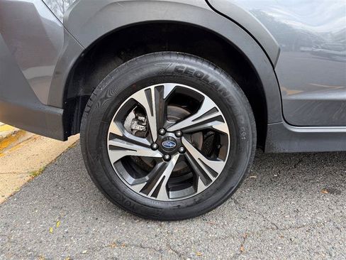 Used 2024 Subaru Crosstrek 2.0i Premium AWD/4WD image 17