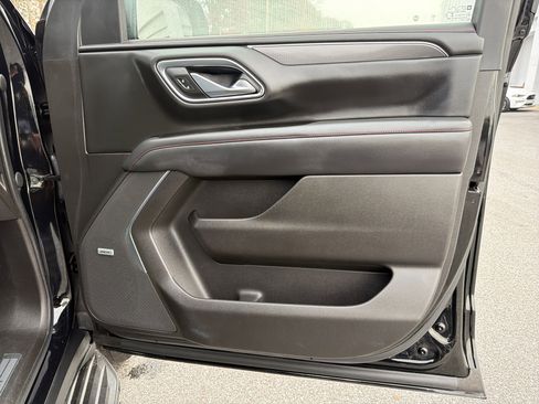 Used 2021 Chevrolet Tahoe RST w/ Luxury Package image 15