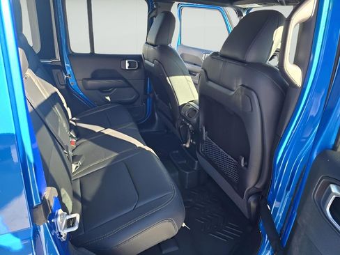 New 2026 Jeep Wrangler Sahara image 33