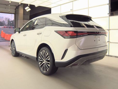 Used 2023 Lexus RX 350 Premium Plus image 2