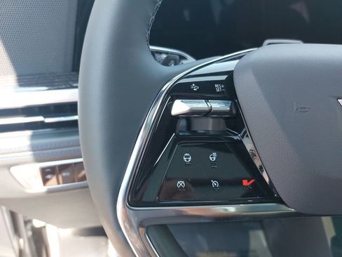 Used 2026 Cadillac Escalade IQ Sport 1 w/ LPO, ONYX Package AWD/4WD image 21