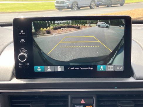 Used 2025 Honda Pilot EX-L image 27