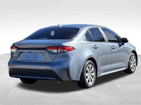 Used 2022 Toyota Corolla LE image 10