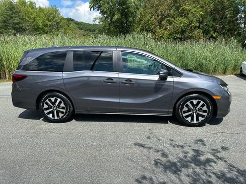 Used 2025 Honda Odyssey EX-L image 6