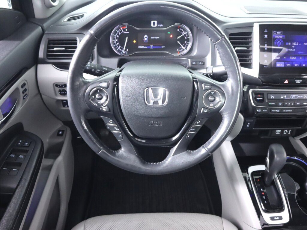Used 2017 Honda Ridgeline RTL-E image 34