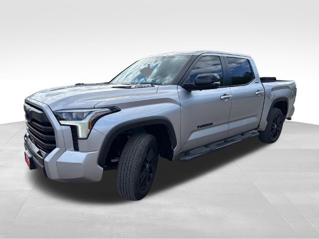 Used 2024 Toyota Tundra Limited AWD/4WD image 3