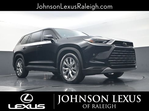 Used 2024 Toyota Grand Highlander FWD image 15