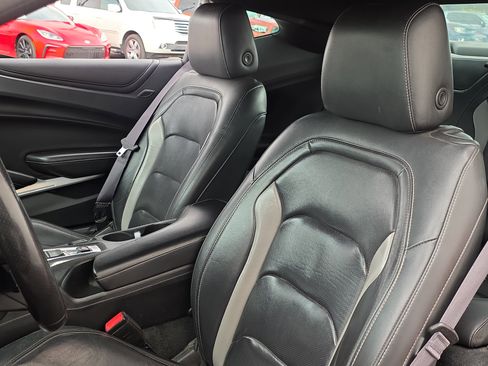Used 2017 Chevrolet Camaro LT image 13