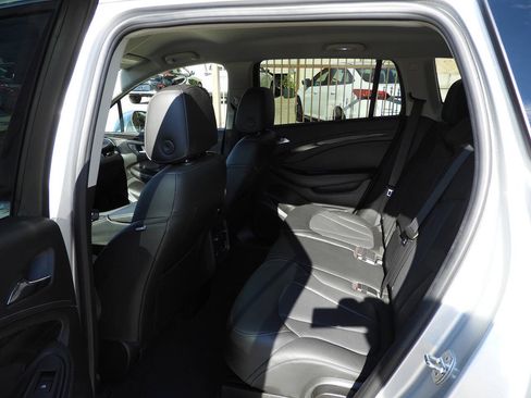 Used 2019 Buick Envision Essence FWD image 21