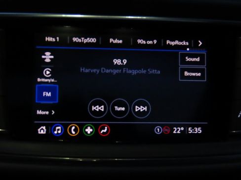 Used 2022 Buick Enclave Essence w/ Experience Buick Package image 24