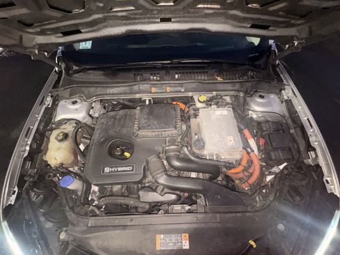 Used 2019 Ford Fusion SE image 23