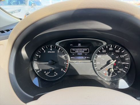 Used 2018 Nissan Altima 3.5 SL image 11