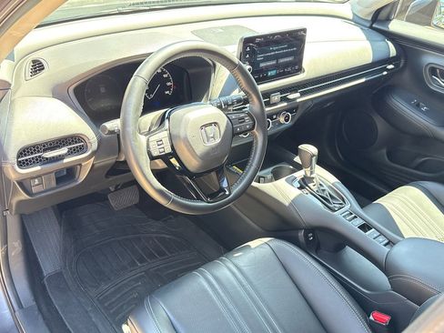 Used 2025 Honda HR-V EX-L image 11