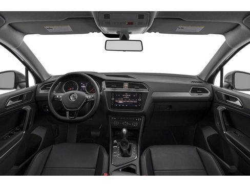 Used 2019 Volkswagen Tiguan SE w/ Panoramic Sunroof Package AWD/4WD image 5