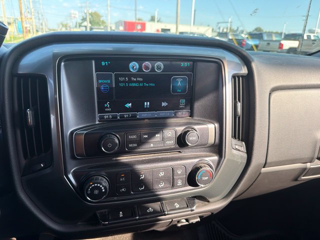 Used 2015 Chevrolet Silverado 1500 LT w/ LT Convenience Package AWD/4WD image 7