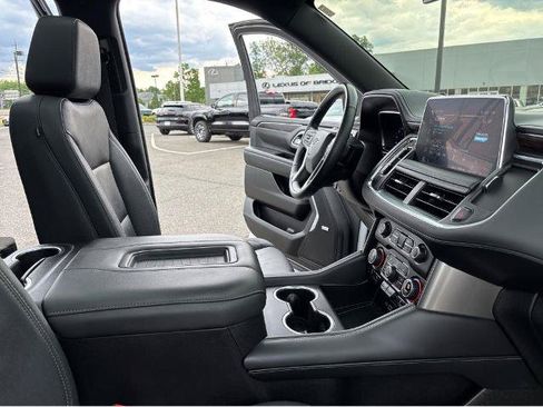 Used 2023 Chevrolet Tahoe Z71 w/ Luxury Package AWD/4WD image 30