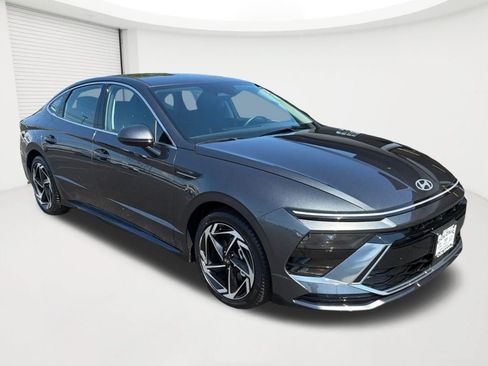 Certified 2026 Hyundai Sonata SEL AWD/4WD image 3