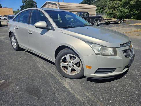 Used 2012 Chevrolet Cruze LT FWD image 3