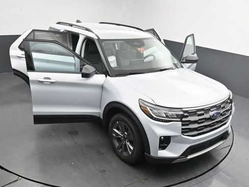 New 2026 Ford Explorer Active w/ Active Comfort Package image 36