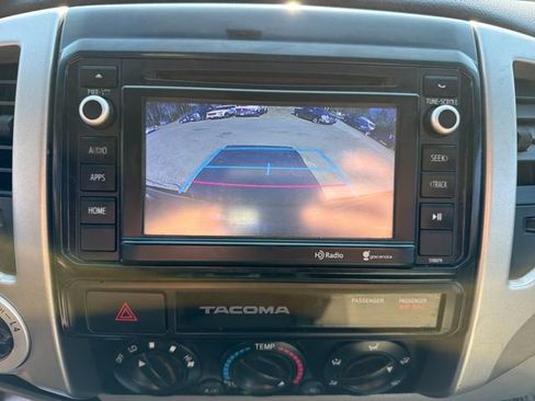 Used 2015 Toyota Tacoma 4x4 Double Cab w/ SR5 Package image 20