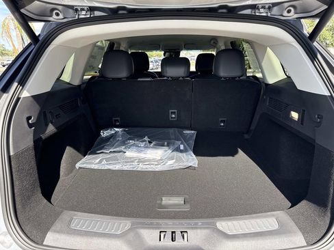 New 2026 Lincoln Nautilus Premier AWD/4WD image 11