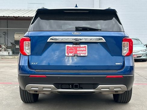 Used 2020 Ford Explorer XLT w/ Equipment Group 202A AWD/4WD image 8